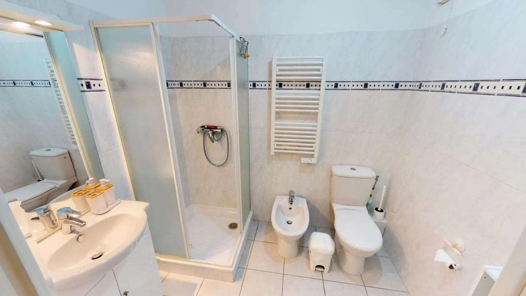 Apartment Residence Royal Plaza - Giotto - Tres Joli 2P Climatise En Plein Centre Avec Terrasse Et Parking Prive Mae-9194 Menton
