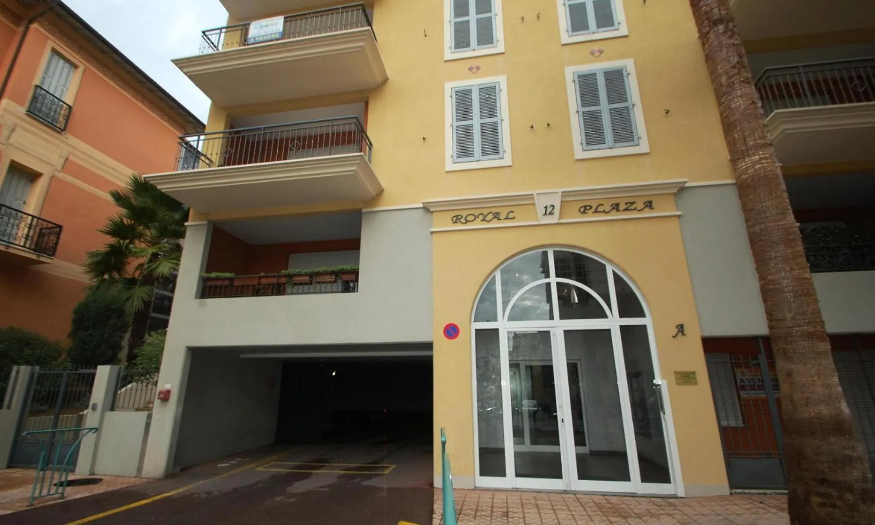 Apartment Residence Royal Plaza - Giotto - Tres Joli 2P Climatise En Plein Centre Avec Terrasse Et Parking Prive Mae-9194 Menton